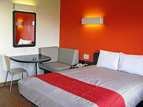 Imagen de la habitación del Hotel Econo Lodge Inn and Suites, Terre Haute. Foto 3