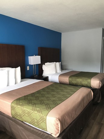 Imagen de la habitación del Hotel Econo Lodge Inn and Suites, Virginia Beach. Foto 4
