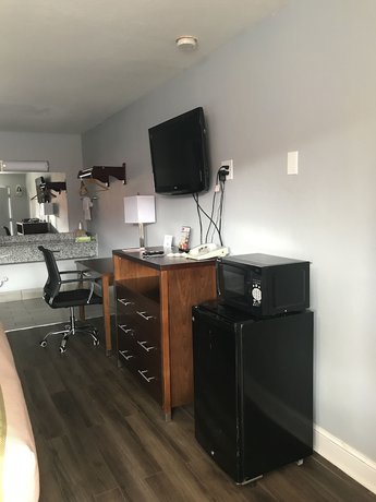 Imagen de la habitación del Hotel Econo Lodge Inn and Suites, Virginia Beach. Foto 9