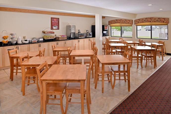 Imagen de los interiores del Hotel Econo Lodge Ithaca. Foto 8