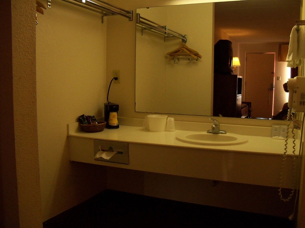Imagen de la habitación del Hotel Econo Lodge Jacksonville. Foto 5