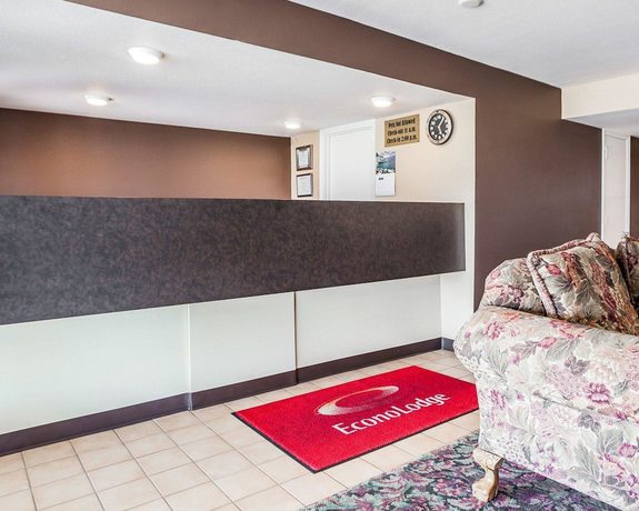 Imagen de los interiores del Hotel Econo Lodge Jefferson City. Foto 17