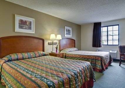 Imagen de la habitación del Hotel Econo Lodge Kalamazoo. Foto 5