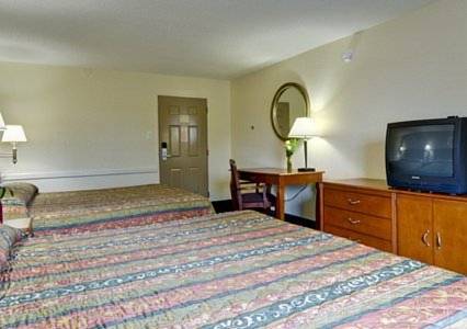 Imagen de la habitación del Hotel Econo Lodge Kalamazoo. Foto 10