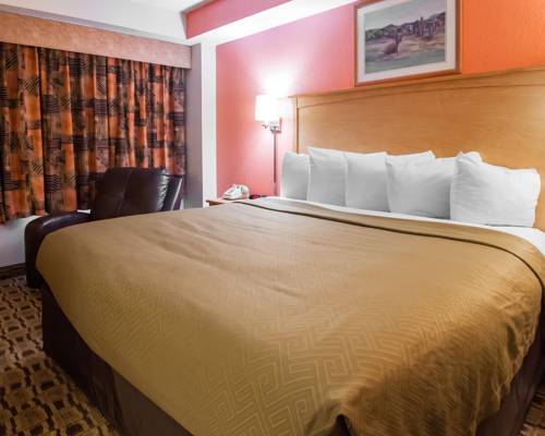 Imagen de la habitación del Hotel Econo Lodge Kansas City Downtown North. Foto 3