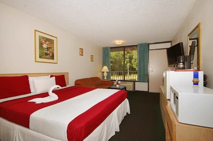 Imagen de la habitación del Hotel Econo Lodge, Kissimmee. Foto 2