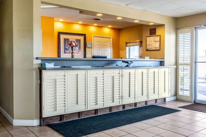 Imagen de los interiores del Hotel Econo Lodge, Knoxville. Foto 19
