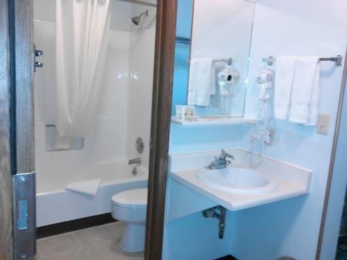 Imagen de la habitación del Hotel Econo Lodge, La Junta. Foto 11