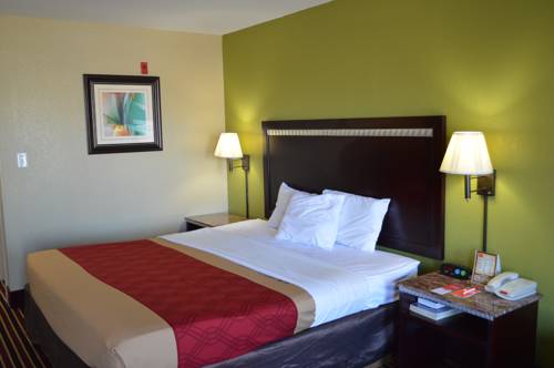 Imagen de la habitación del Hotel Econo Lodge Lake Charles University Area. Foto 10