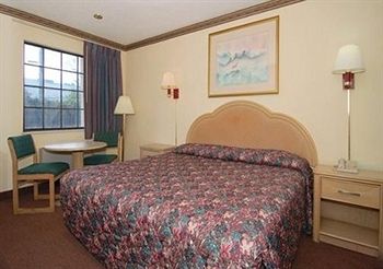 Imagen de la habitación del Hotel Econo Lodge, Lexington. Foto 6