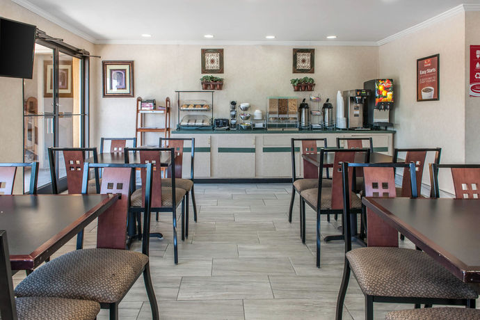 Imagen de la habitación del Hotel Econo Lodge, Lexington. Foto 9