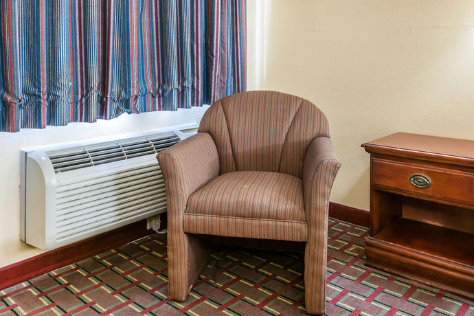 Imagen de los interiores del Hotel Econo Lodge, Lexington. Foto 16