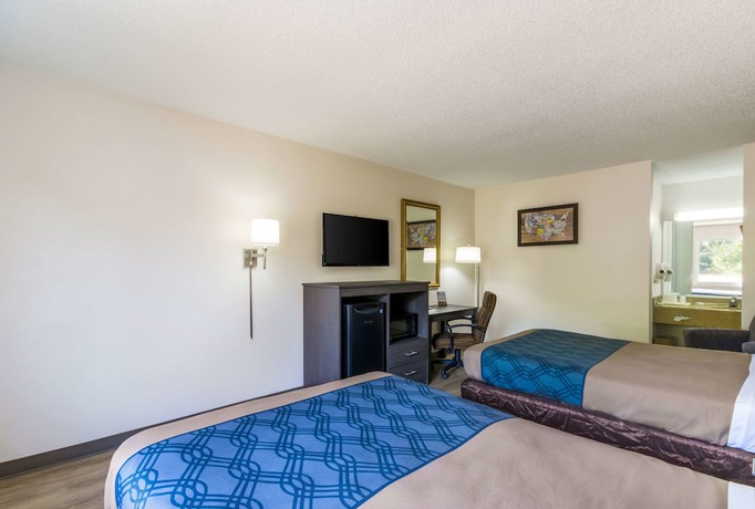 Imagen de la habitación del Hotel Econo Lodge Little Creek. Foto 12