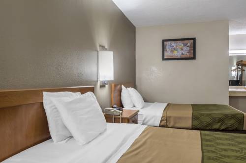 Imagen de la habitación del Hotel Econo Lodge Live Oak. Foto 6