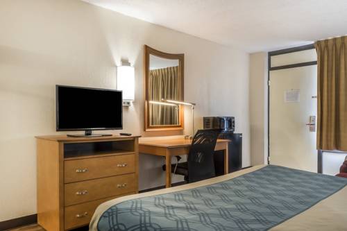 Imagen de la habitación del Hotel Econo Lodge Live Oak. Foto 14