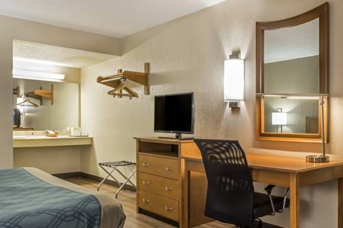 Imagen de la habitación del Hotel Econo Lodge Live Oak. Foto 15