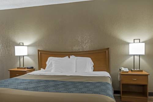 Imagen de la habitación del Hotel Econo Lodge Live Oak. Foto 16