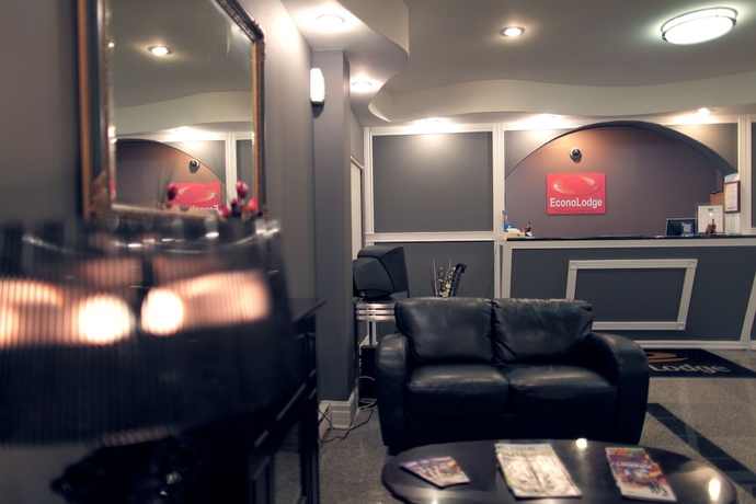 Imagen de los interiores del Hotel Econo Lodge London, London. Foto 19