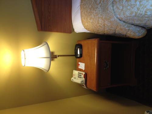 Imagen de la habitación del Hotel Econo Lodge Louisville Airport. Foto 2