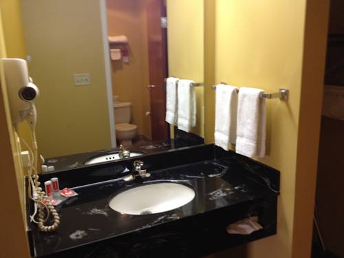 Imagen de la habitación del Hotel Econo Lodge Louisville Airport. Foto 4