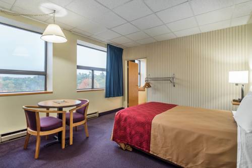 Imagen de la habitación del Hotel Econo Lodge, Manchester. Foto 2
