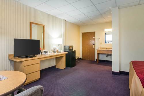 Imagen de la habitación del Hotel Econo Lodge, Manchester. Foto 8