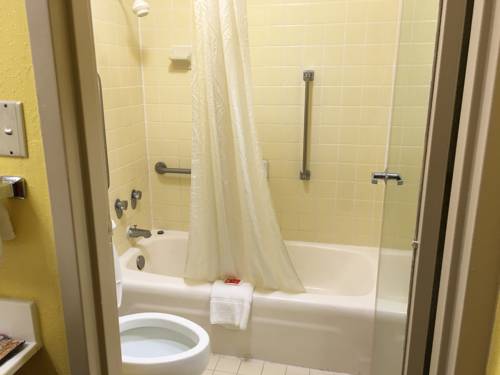 Imagen de la habitación del Hotel Econo Lodge Marion I-81. Foto 8