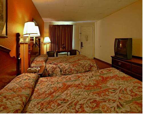 Imagen de la habitación del Hotel Econo Lodge Marshall. Foto 2