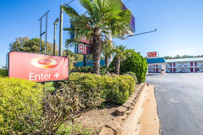 Imagen de los exteriores del Hotel Econo Lodge Mc Donough. Foto 12