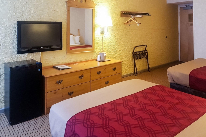Imagen general del Hotel Econo Lodge Metro. Foto 2