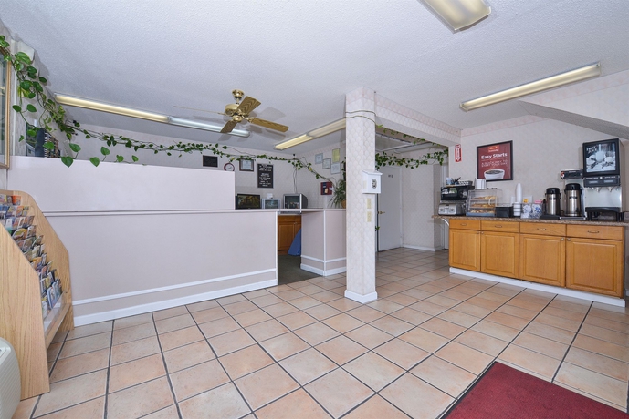 Imagen de los interiores del Hotel Econo Lodge Midtown. Foto 13