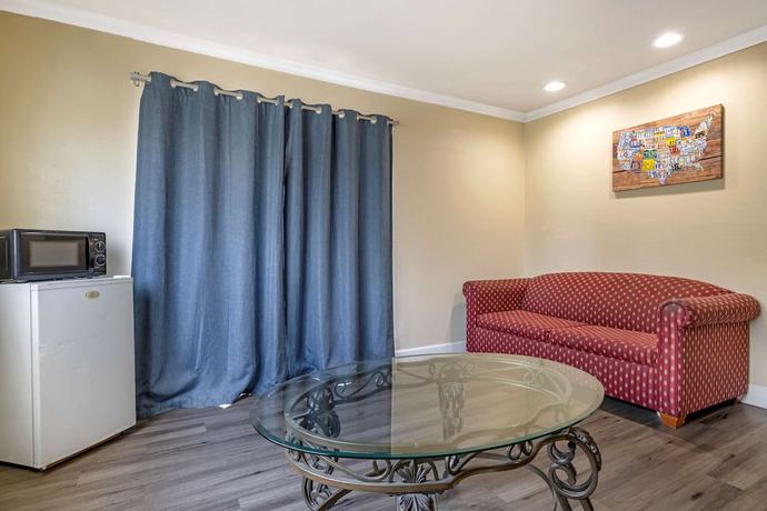 Imagen de la habitación del Hotel Econo Lodge Moreno Valley. Foto 3