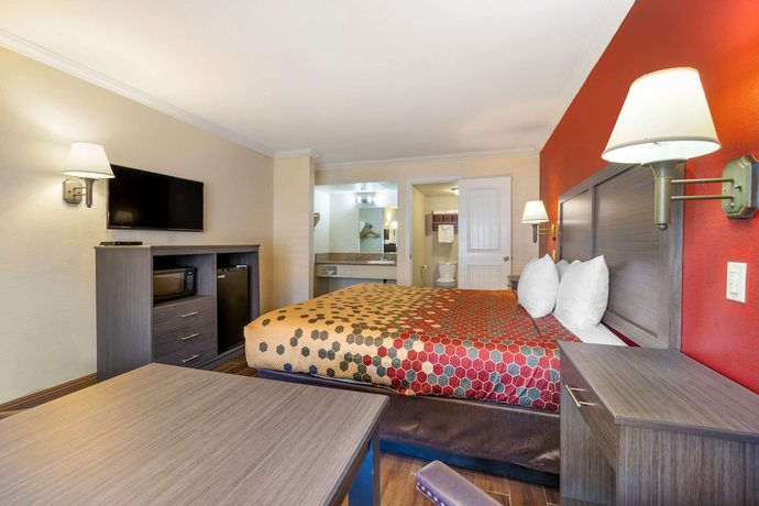 Imagen de la habitación del Hotel Econo Lodge Moreno Valley. Foto 4