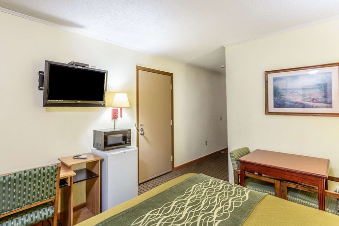 Imagen de la habitación del Hotel Econo Lodge, Morgantown. Foto 9