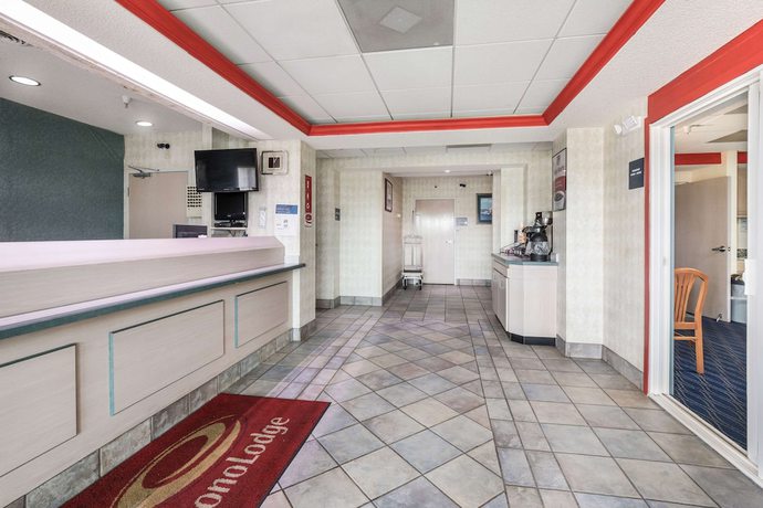 Imagen de los interiores del Hotel Econo Lodge Morristown. Foto 19