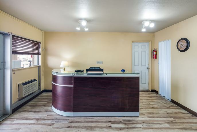 Imagen de los interiores del Hotel Econo Lodge, Moses Lake. Foto 19