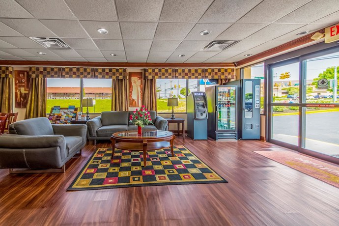 Imagen de los interiores del Hotel Econo Lodge Mt Laurel. Foto 18