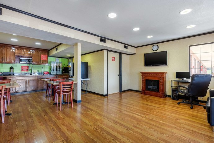 Imagen de los interiores del Hotel Econo Lodge, Nashville-Davidson. Foto 18