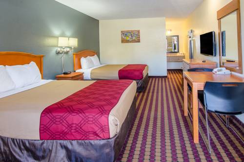 Imagen de la habitación del Hotel Econo Lodge Near Motor Speedway. Foto 8