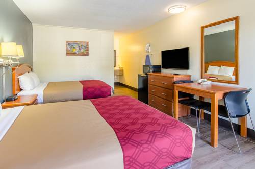 Imagen de la habitación del Hotel Econo Lodge Near Motor Speedway. Foto 9