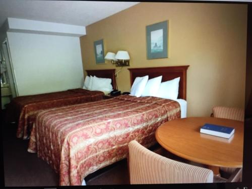 Imagen general del Hotel Econo Lodge Near The Blue Ridge Parkway I-77. Foto 1