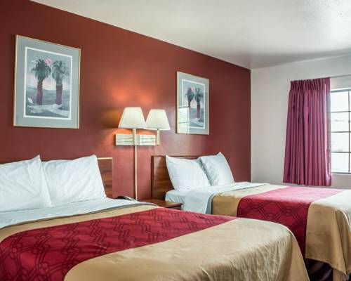 Imagen de la habitación del Hotel Econo Lodge Near The University Of Arizona. Foto 2