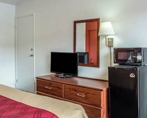 Imagen de la habitación del Hotel Econo Lodge Near The University Of Arizona. Foto 12