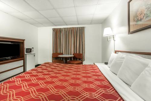 Imagen de la habitación del Hotel Econo Lodge, Newport. Foto 12