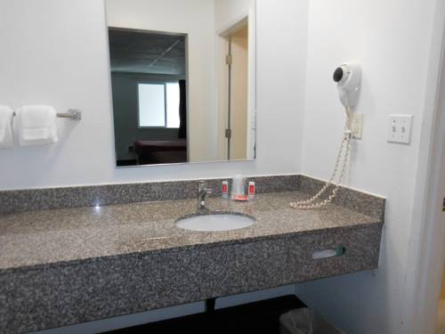 Imagen de la habitación del Hotel Econo Lodge, Newport. Foto 16