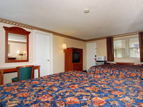 Imagen de la habitación del Hotel Econo Lodge Newton. Foto 3