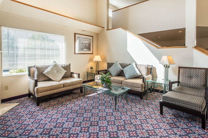 Imagen de los interiores del Hotel Econo Lodge North Academy. Foto 5