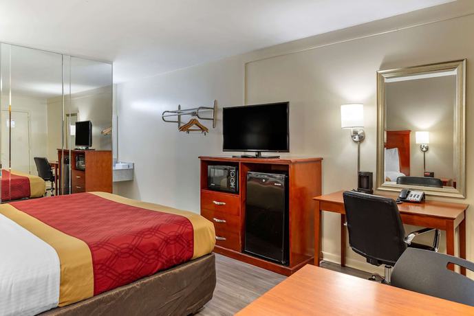 Imagen de la habitación del Hotel Econo Lodge North, Charlottesville. Foto 8