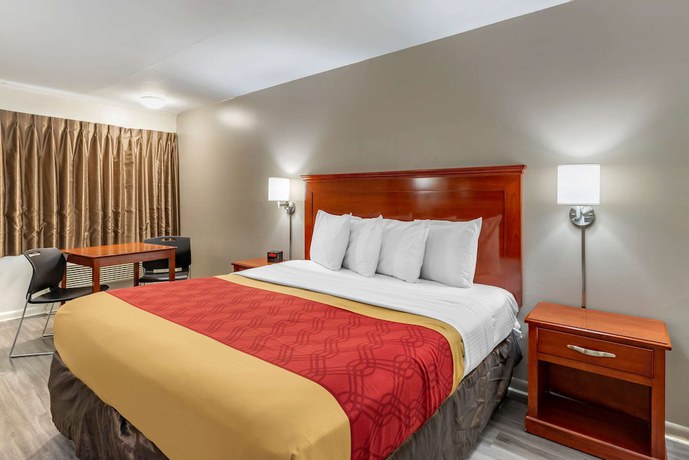 Imagen de la habitación del Hotel Econo Lodge North, Charlottesville. Foto 9