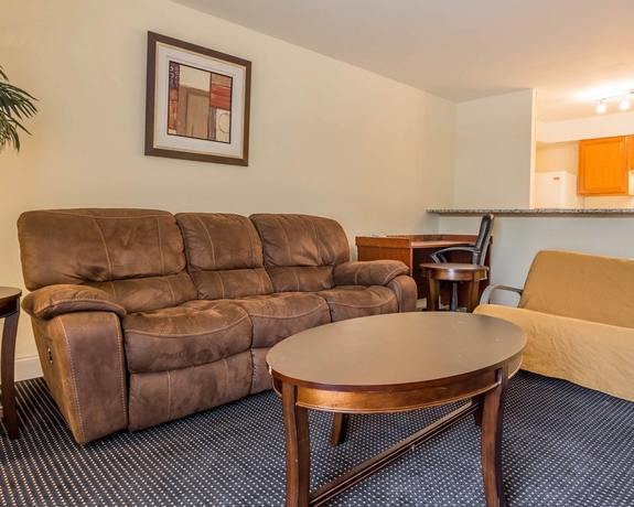 Imagen de los interiores del Hotel Econo Lodge North. Foto 6